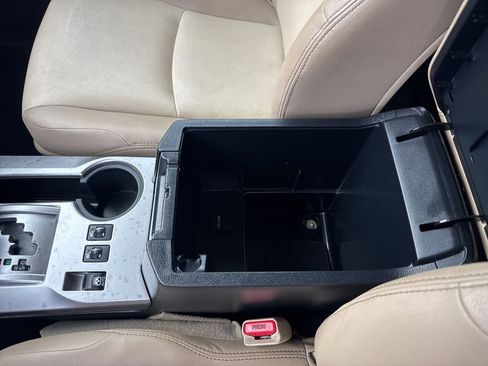 Used 2018 Toyota 4Runner SR5 Premium image 50