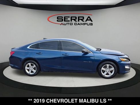 Used 2019 Chevrolet Malibu LS FWD image 13