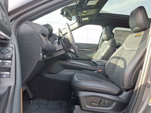New 2026 Ford Explorer Tremor w/ Tremor Ultimate Package AWD/4WD image 9