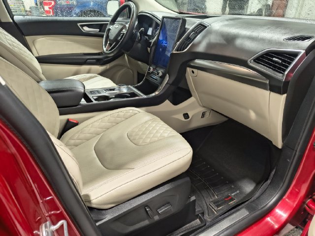 Used 2024 Ford Edge Titanium w/ Equipment Group 301A AWD/4WD image 22