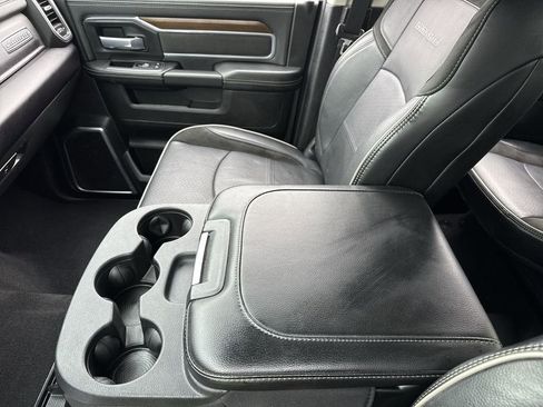 Used 2024 RAM 2500 Laramie image 19