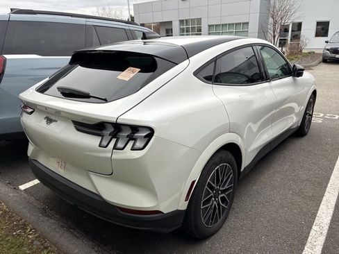 Certified 2025 Ford Mustang Mach-E Premium AWD/4WD image 5