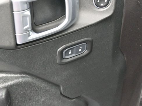 Used 2020 Jeep Wrangler Unlimited Rubicon AWD/4WD image 11