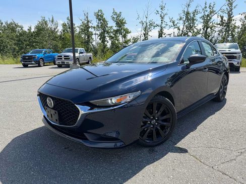 Used 2024 MAZDA MAZDA3 s FWD image 1
