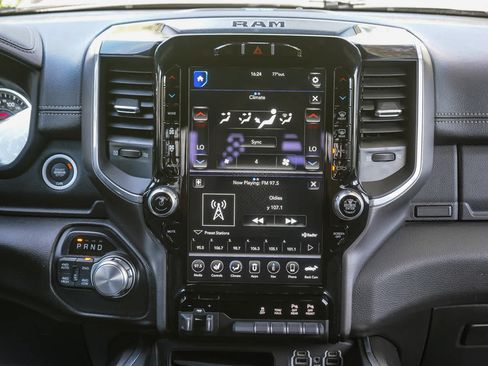 Used 2021 RAM 1500 Laramie AWD/4WD image 13