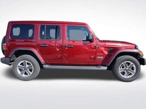 Used 2021 Jeep Wrangler Unlimited Sahara image 8