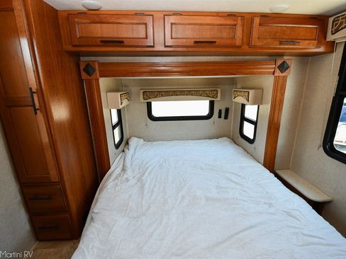 Used 2016 Mercedes-Benz Sprinter 3500 image 7