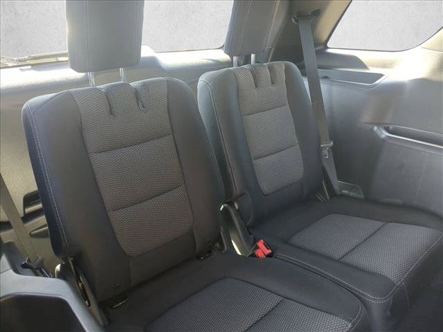 Used 2018 Ford Explorer XLT w/ Equipment Group 201A FWD image 19