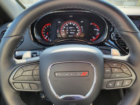 Used 2024 Dodge Durango R/T w/ Tow 'N Go Package AWD/4WD image 9