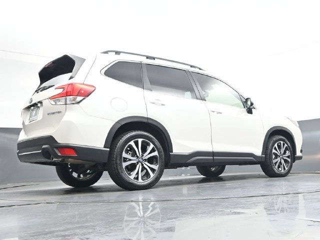 Used 2023 Subaru Forester Limited AWD/4WD image 33