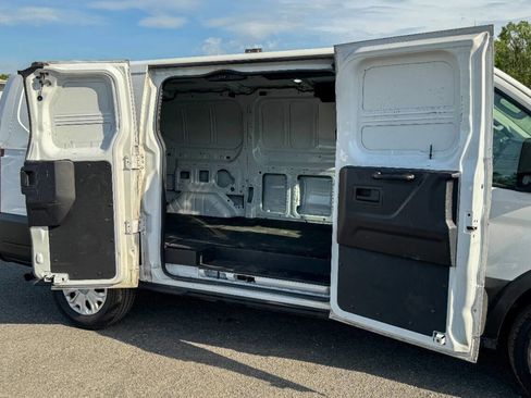 Used 2021 Ford Transit 250 Low Roof RWD image 12