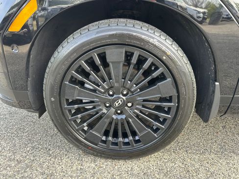 Used 2024 Hyundai Santa Fe Calligraphy image 9