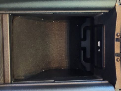 Used 2024 Mercedes-Benz GLE 350 4MATIC image 29