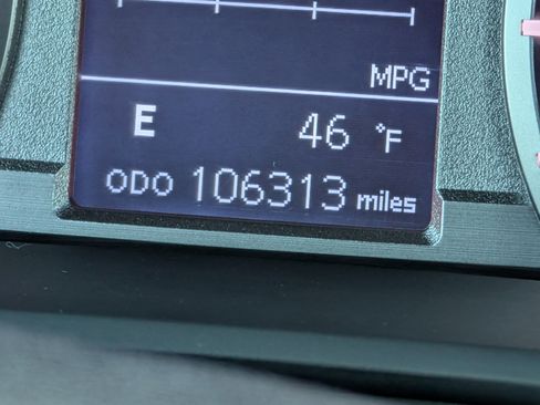 Used 2018 Toyota 4Runner Limited image 27