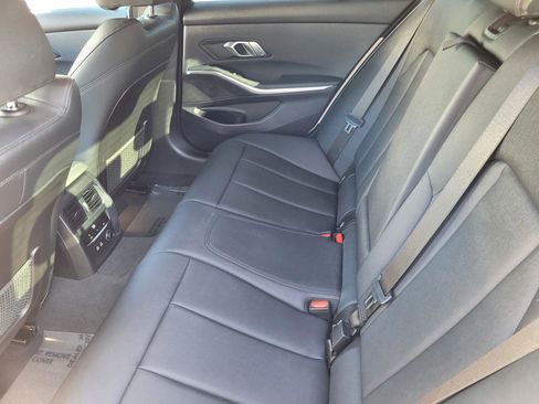 Used 2020 BMW 330i Sedan w/ Convenience Package image 17