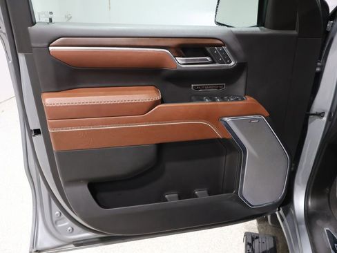 Used 2024 GMC Sierra 1500 Denali Ultimate image 16