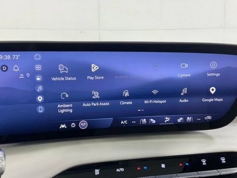 Used 2025 Buick Enclave Avenir w/ Super Cruise Package AWD/4WD image 15