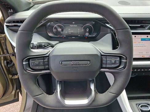 New 2026 Jeep Cherokee Laredo AWD/4WD image 14