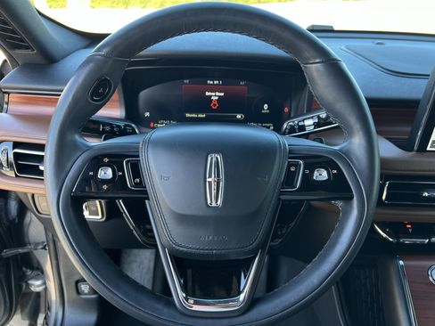 Used 2022 Lincoln Aviator Reserve w/ Elements Package Plus image 16