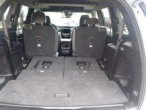 Used 2023 Jeep Grand Cherokee L Laredo AWD/4WD image 22