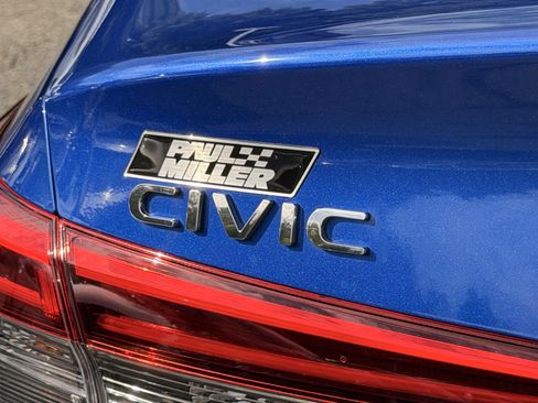 Used 2023 Honda Civic Sport image 25