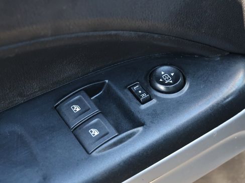 Used 2021 Chevrolet Colorado LT w/ Fleet Safety Package image 26