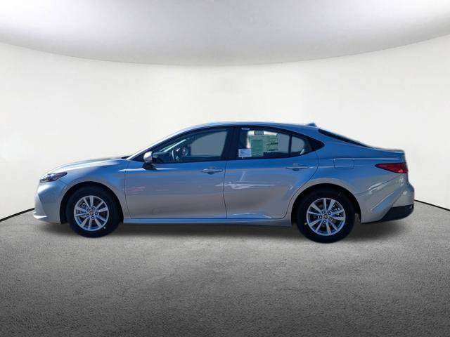 New 2026 Toyota Camry LE FWD image 8
