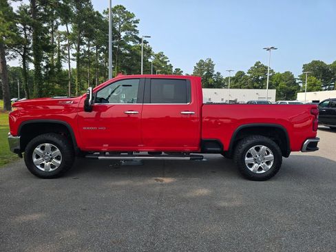 Certified 2020 Chevrolet Silverado 2500 LTZ w/ LTZ Premium Package AWD/4WD image 2