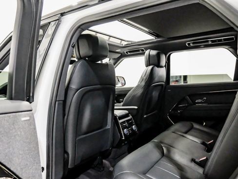 Used 2023 Land Rover Range Rover Sport SE Dynamic image 56