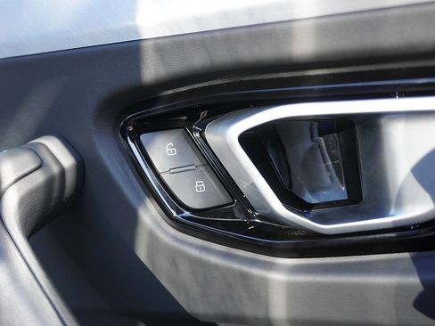 Used 2022 Lamborghini Urus image 73