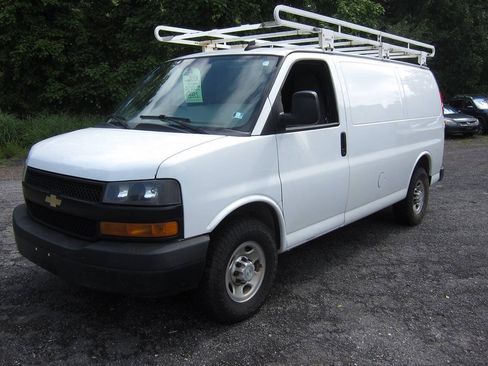 Used 2019 Chevrolet Express 3500 w/ Driver Convenience Package RWD image 1