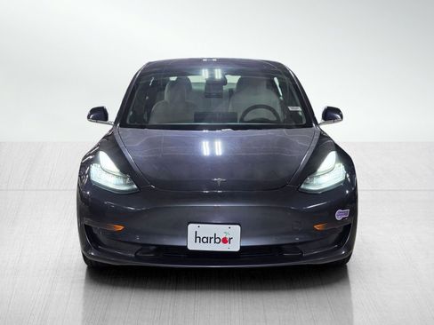 Used 2019 Tesla Model 3 Standard Range Plus RWD image 2