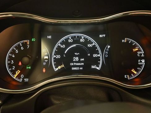 Used 2021 Jeep Grand Cherokee Laredo AWD/4WD image 14