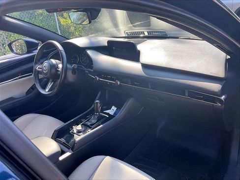Used 2020 MAZDA MAZDA3 AWD Hatchback w/ Preferred Pkg image 14