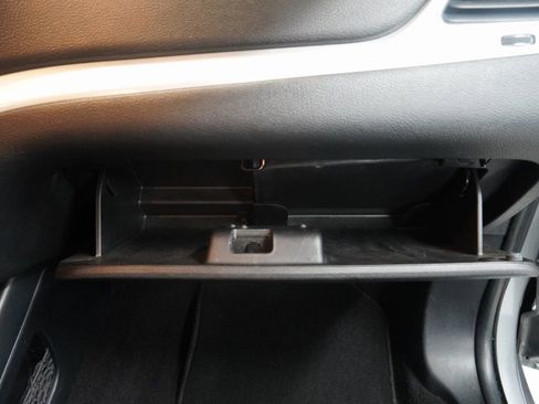 Used 2018 Dodge Journey SE image 31