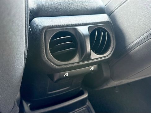 Used 2023 Jeep Wrangler Unlimited AWD/4WD image 28