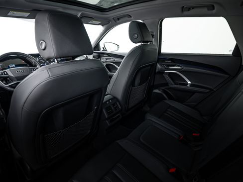 Certified 2025 Audi Q5 Premium Plus w/ Premium Plus image 21