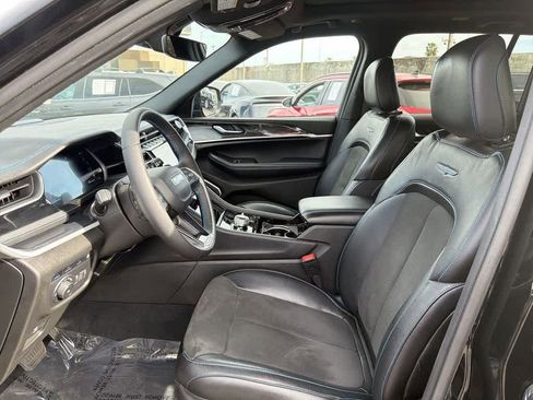 Used 2023 Jeep Grand Cherokee Trailhawk image 26