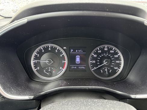 Used 2020 Hyundai Santa Fe SE image 5