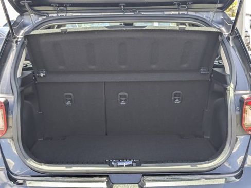 Used 2023 Hyundai Venue SEL FWD image 15