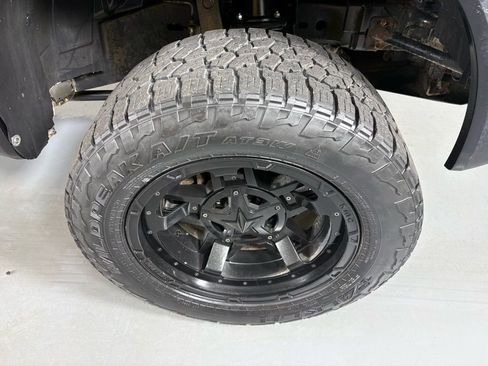 Used 2010 Nissan Titan PRO-4X w/ Pro-4x Leather Pkg image 10