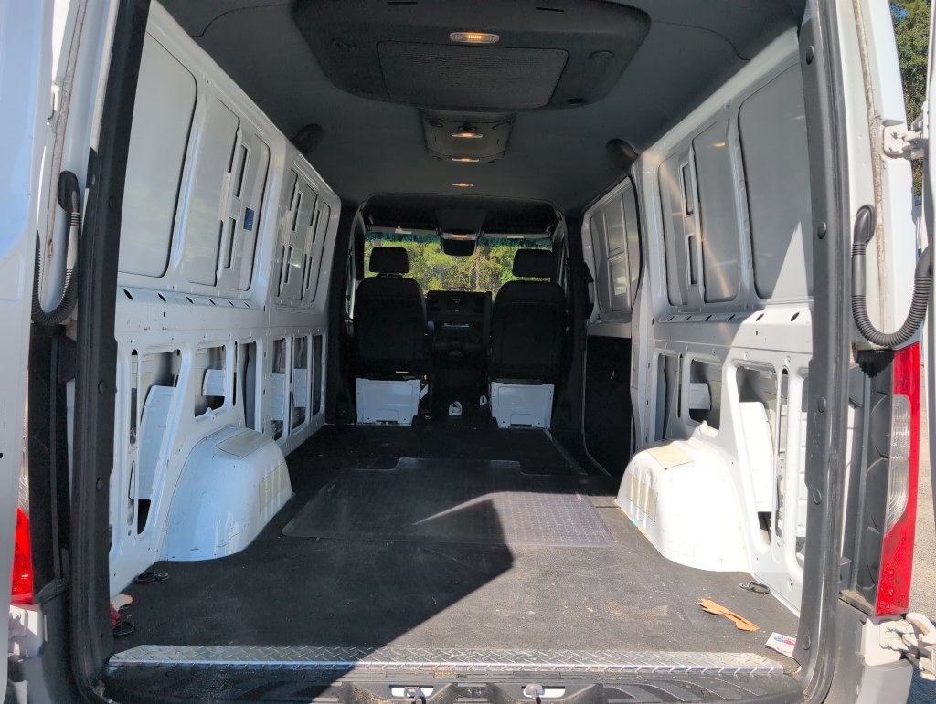 Used 2023 Mercedes-Benz Sprinter 1500 image 12