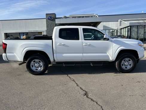 Used 2023 Toyota Tacoma SR image 8