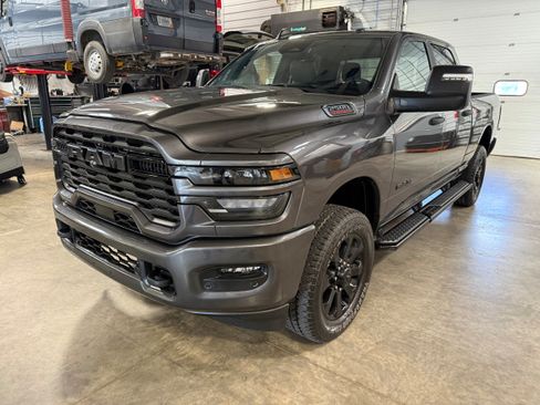 Used 2025 RAM 2500 Big Horn AWD/4WD image 43