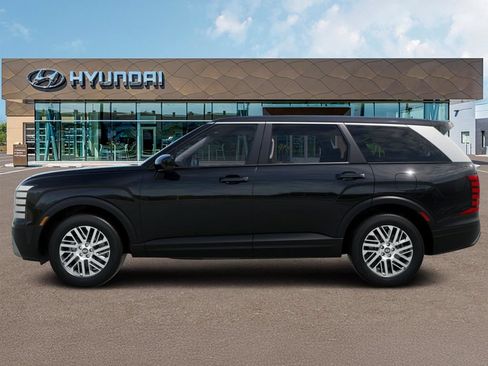 Certified 2026 Hyundai Palisade SE FWD image 3