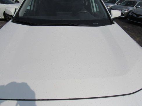 Used 2025 Toyota RAV4 XLE AWD/4WD image 4