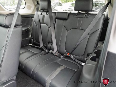 Used 2025 Honda Pilot Touring image 44