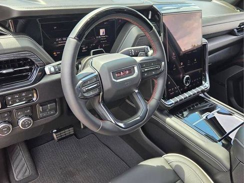 Certified 2026 GMC Yukon AT4 Ultimate w/ LPO, Floor Liner Package AWD/4WD image 11
