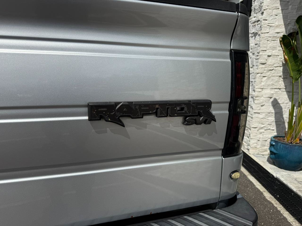 Used 2013 Ford F150 Raptor w/ Luxury Equipment Group AWD/4WD image 6
