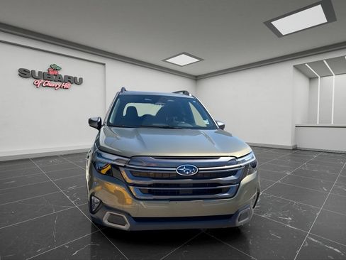 Certified 2025 Subaru Forester Limited AWD/4WD image 3